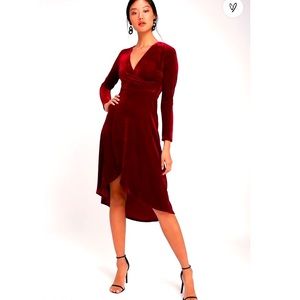 LULU’S Silver Screen Burgundy Velvet Long Sleeve Midi Dress size XS
